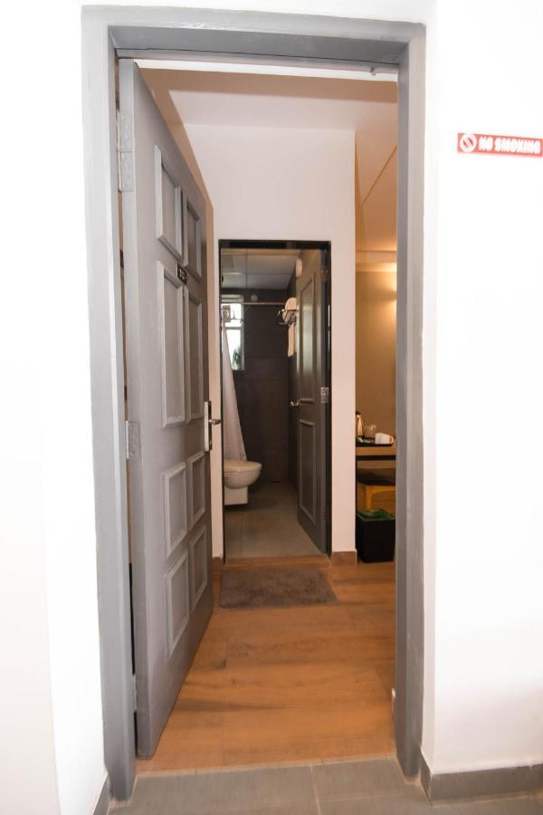 Hotel Vemara Panaji Ngoại thất bức ảnh